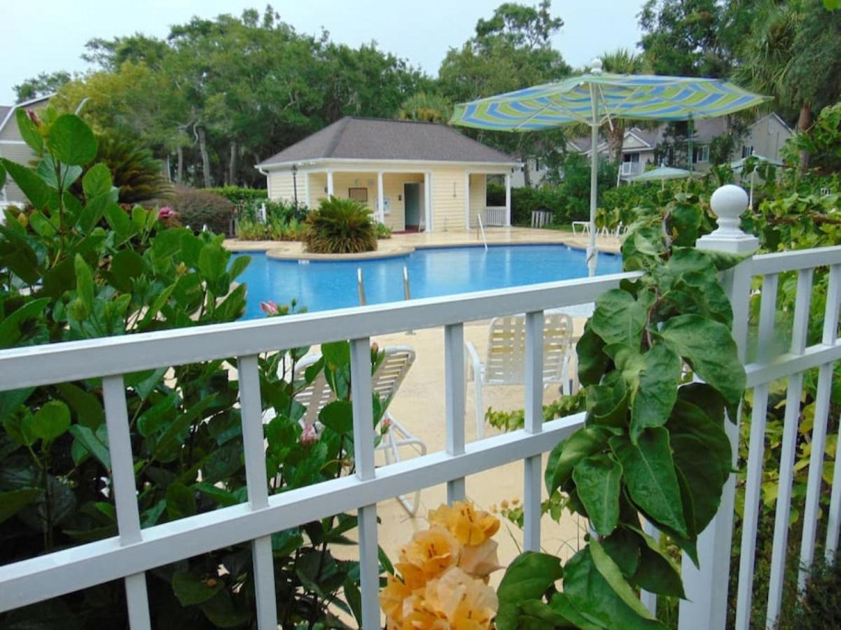 W2 Ocean Walk Resort Upstairs 2 Bed King And Two Twins Next To Back Pool St. Simons Island Exterior foto